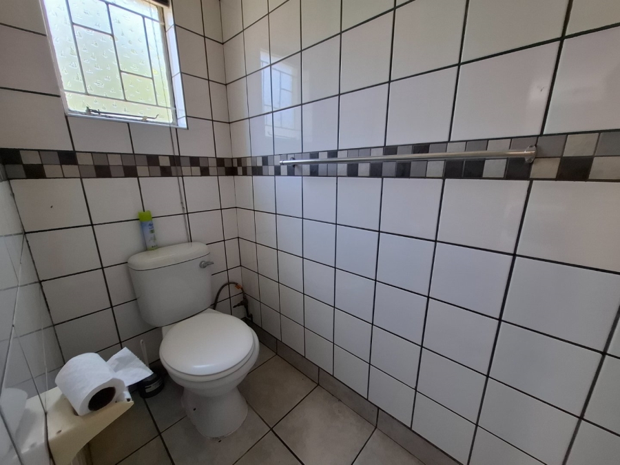 13 Bedroom Property for Sale in Universitas Free State